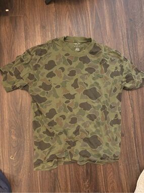 American eagle boxy camo tee